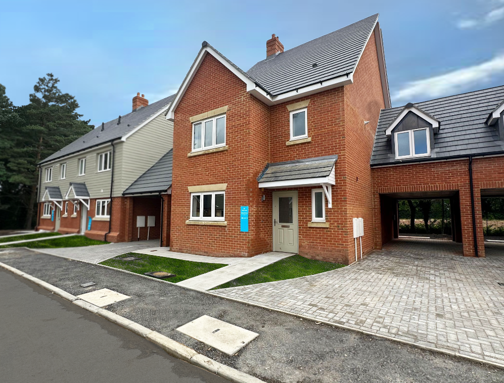 4 bedroom homes for sale in Water's Edge, Mytchett NK Homes