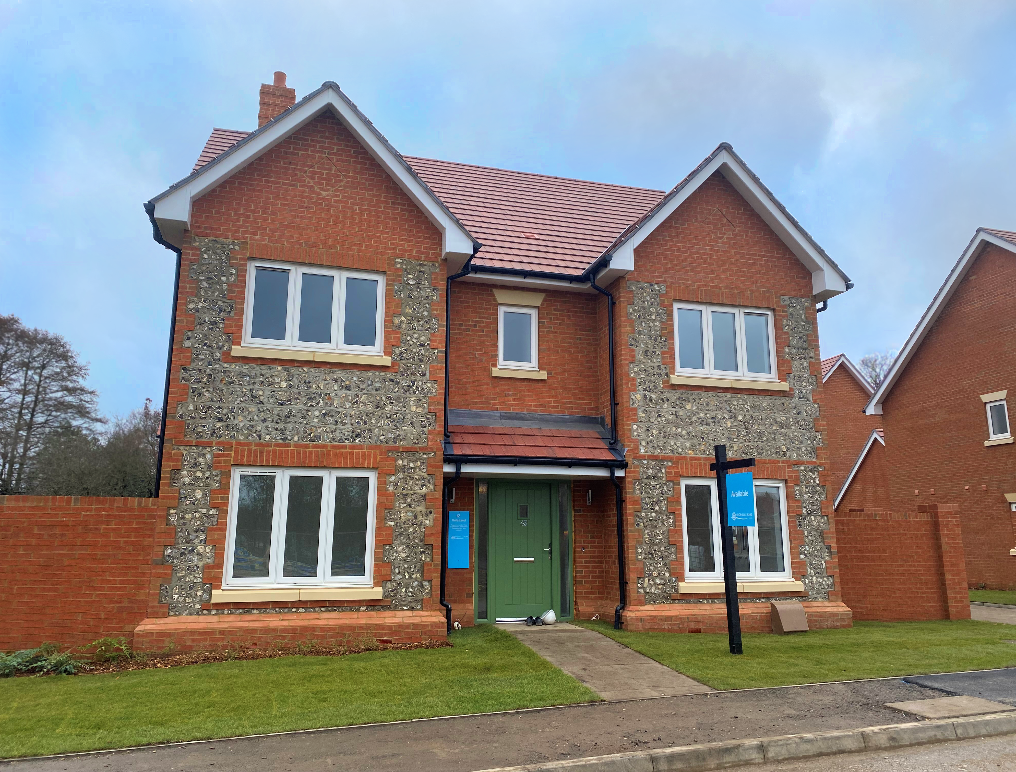 Houses for Sale in Camberley Water’s Edge, Surrey